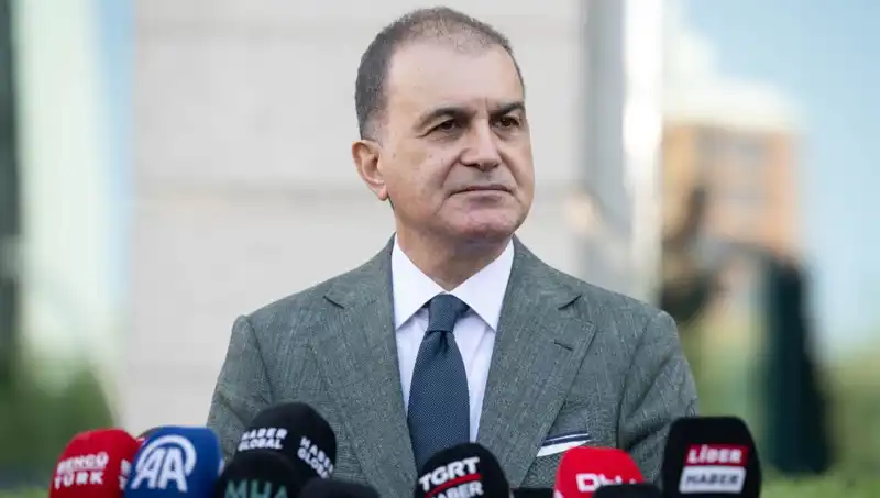 Ömer Çelik'ten Sert Tepki: Meşru Demokratik Alanı Tehdit Eden Açıklamalar Yok Hükmünde