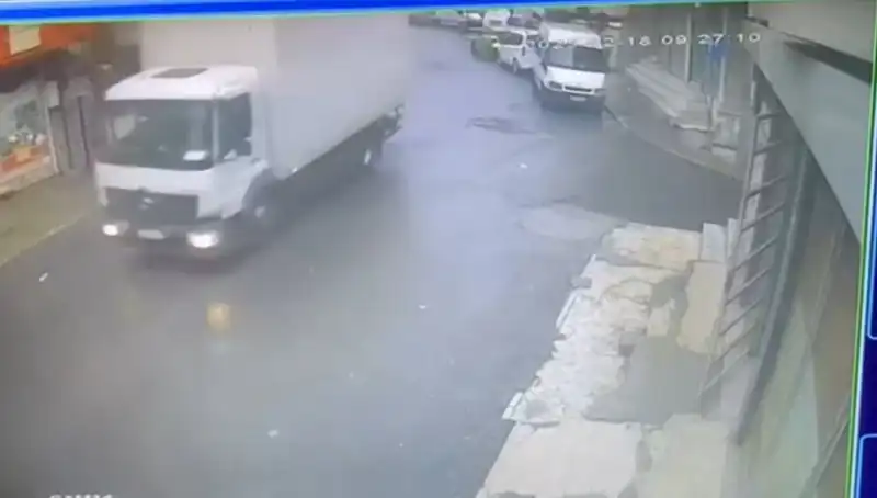 Sahte Polisler Tarafından 1,7 Milyon Liralık Gasp: İşte Olayın Detayları!