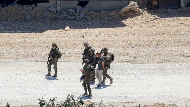 İsrail Ordusu Kapıları Kapatınca Acil Durum Ambulansları Yolda Kaldı