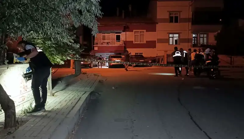 Karaman'da Gece Yarısı Dehşeti: Kız Arkadaşıyla Tartışan Gençte Silahlı Saldırı