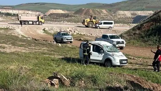 Mardin’de Feci Kaza: Dört Kişi Yaralandı, Fırtınanın Ardından Gelen Tehlike