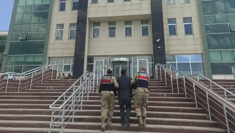 Hapis Cezasıyla Aranan Şahıs, Saklandığı Yerde Gözaltına Alındı