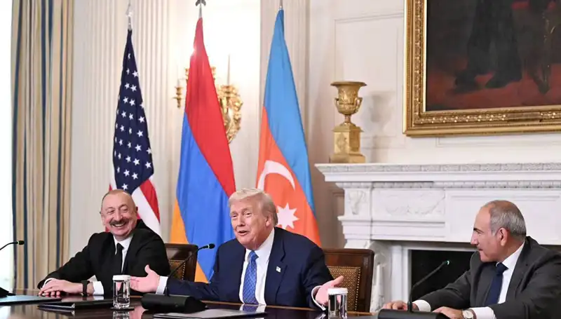 Aliyev'den Ermenistan'a Anayasa Uygulaması İçin Acil Çağrı