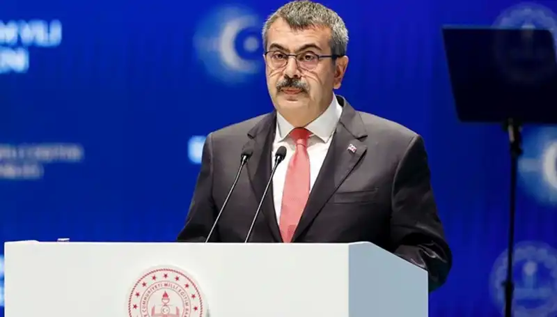 Bakan Tekin'den 23 Nisan Ulusal Egemenlik Bayramı'na Özel Duygusal Mesaj