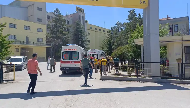 Çorum'daki Un Fabrikasında Patlama: 10 Yaralı, Biri Ağır!