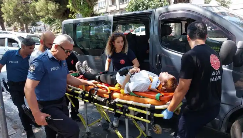 Samsun'da Minibüs Kamyona Çarptı: Kaza Sonrası İnanılmaz Görüntüler