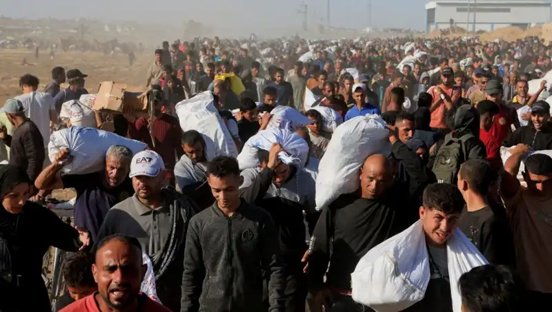 İsrail Ordusu Han Yunus’a Kuşatma: 15 Kilometrelik Koridor Açıldı