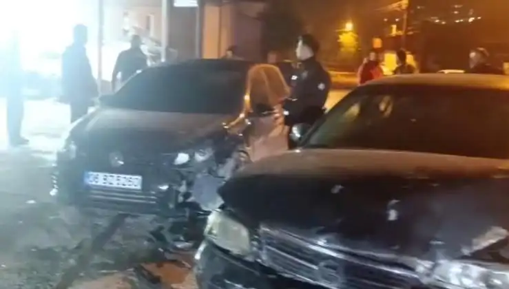 Çevirmeden Kaçarken Kontrolden Çıkan Araç Kazaya Neden Oldu