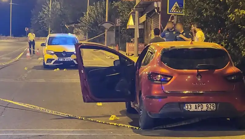 Otomobil Savaşında Kanlı Girişim: 2 Ölü, 5 Yaralı