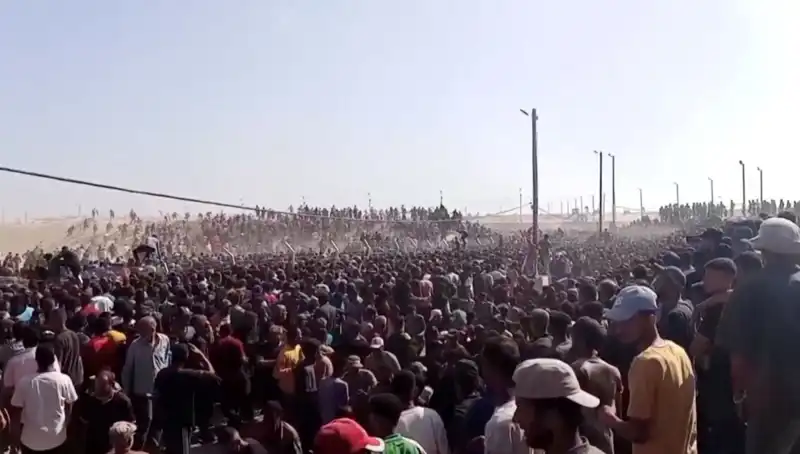 İsrail-Filistin çatışmasında insani yardım arayışına bombalı saldırı: 30 can kaybı
