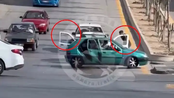 Trafikte Bıçak ve Kılıçla Saldırı! Olayın Ardındaki Gerçekler Neler?