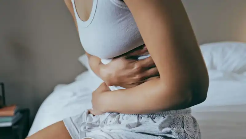 22 Yaşında Bağırsak Kanseri Teşhisi: Genç Yaşta Göz Ardı Edilen Belirti
