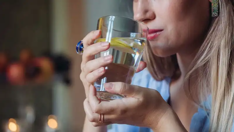Aç Karnına 1 Litre Su İçmenin Sağlığınıza Olan Faydaları