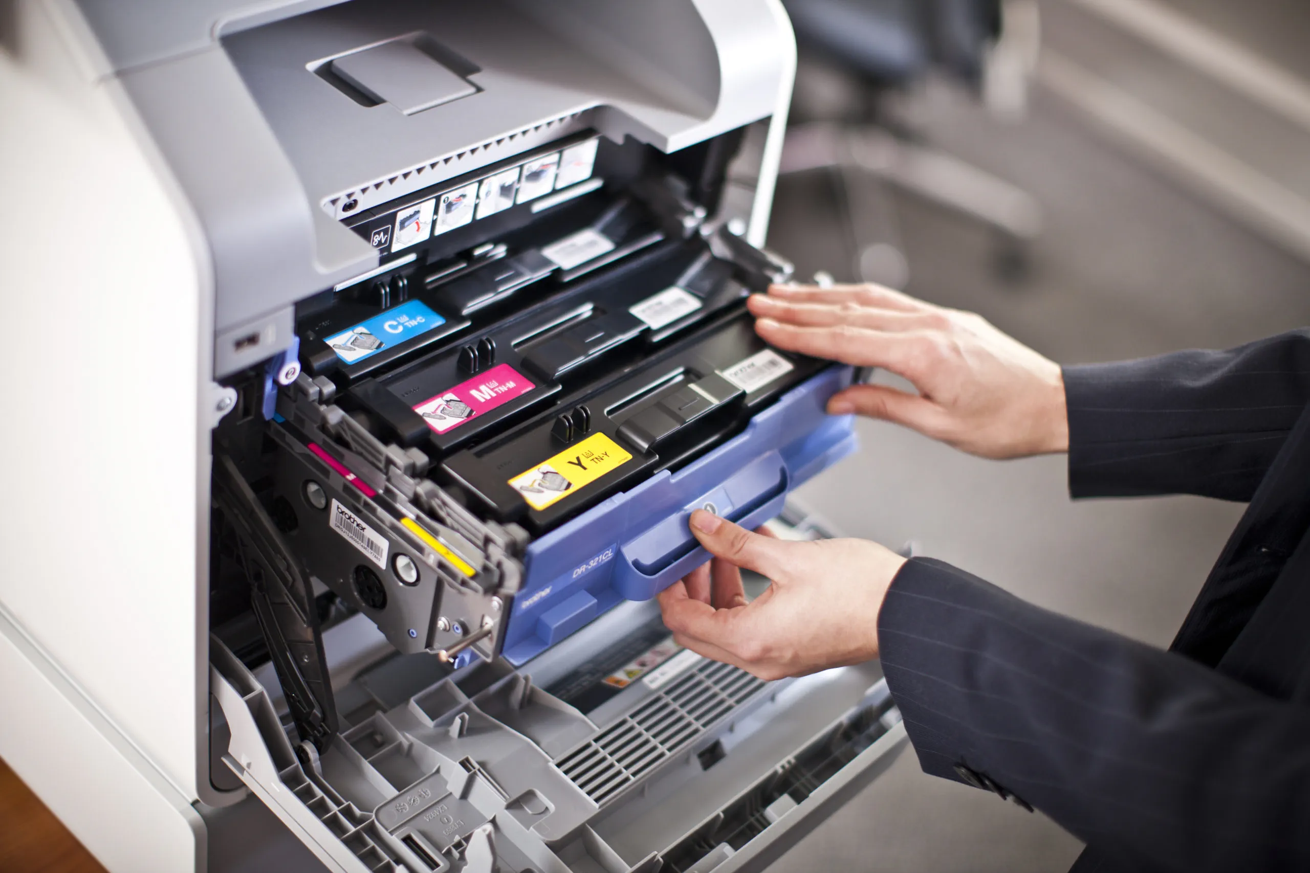Görünmeyeni Fark Et: Yazıcı Verimini Kartuş ve Toner Seçimi Belirliyor