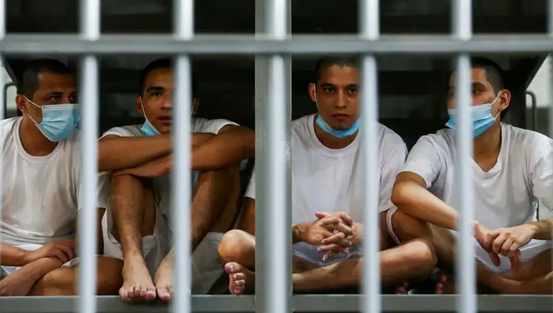 El Salvador, Venezuela’ya Siyasi Tutuklu Gönderimi İçin Hazırlık Yapıyor